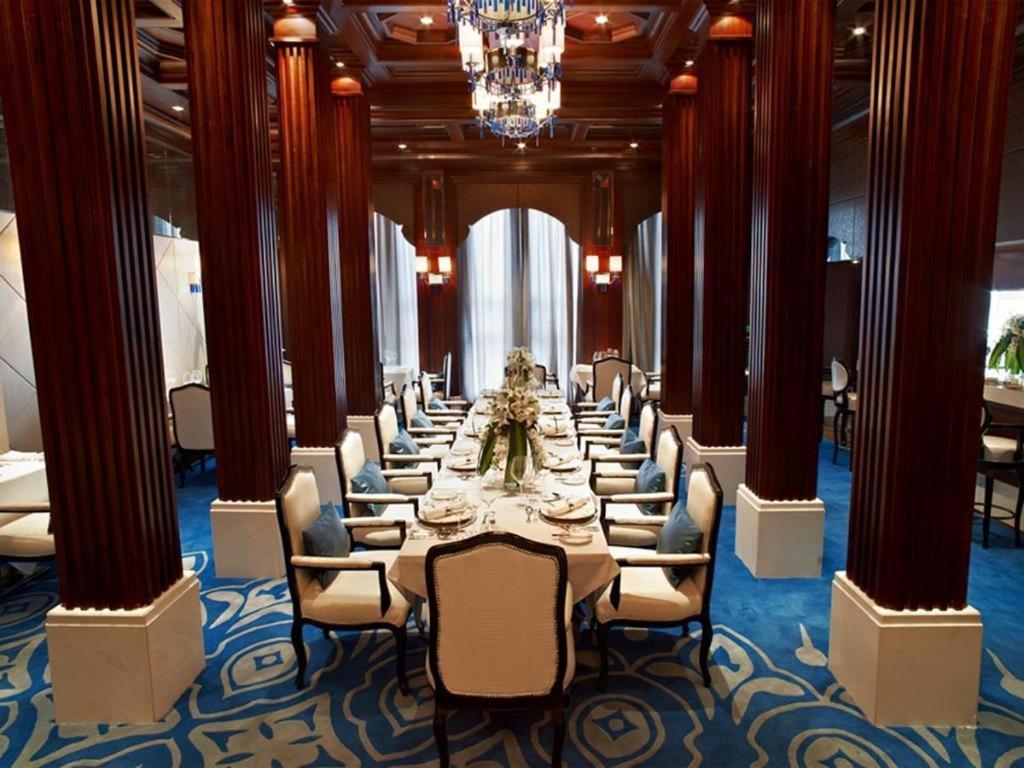 Optics Valley Kingdom Plaza Wuhan Bagian luar foto